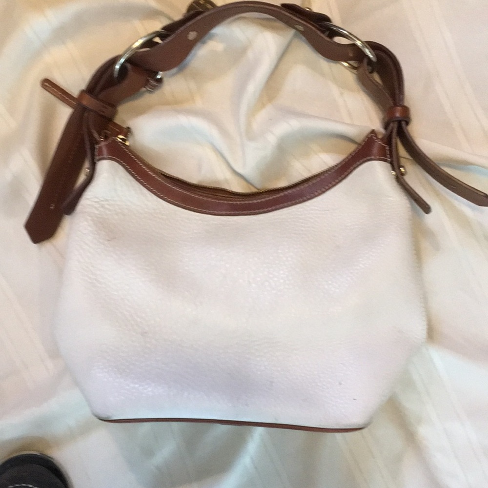 Dooney Bourke pocket book - Picture 2 of 3